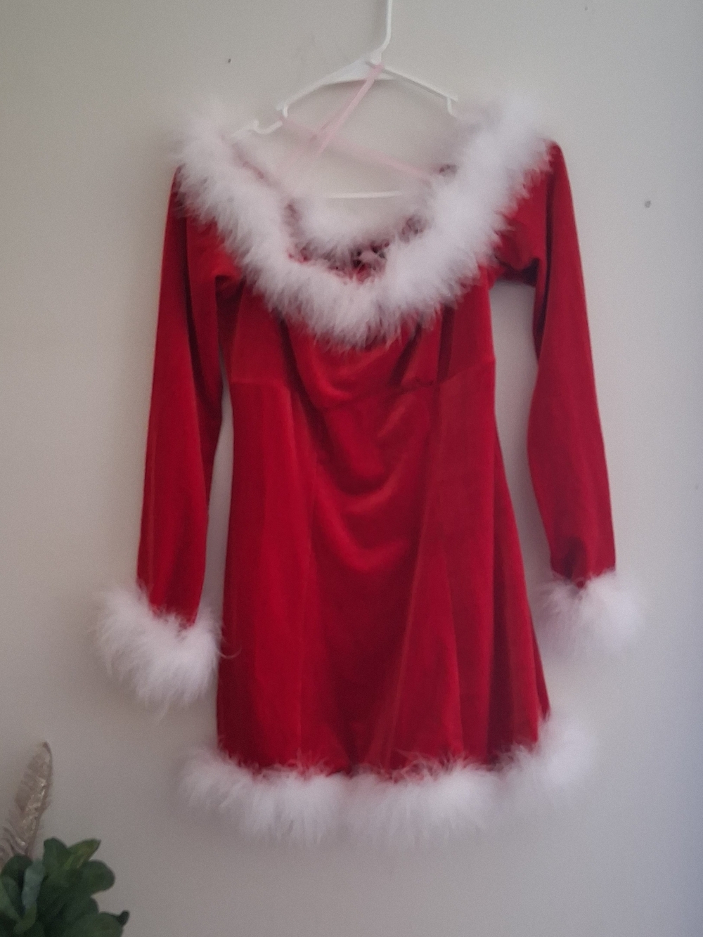 Frederick's of Hollywood Red Velvet Holiday Chemise with White Faux-Fur Trim